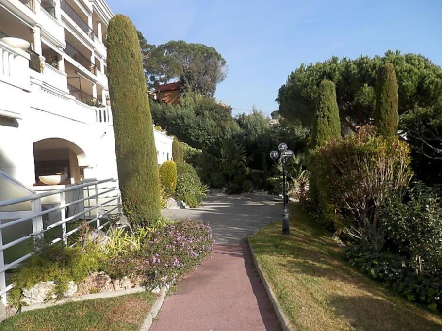 De Luxe Sun Paradis, Terrasse, Vue Piscine Appartement